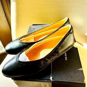 Black everyday leather ballet flat